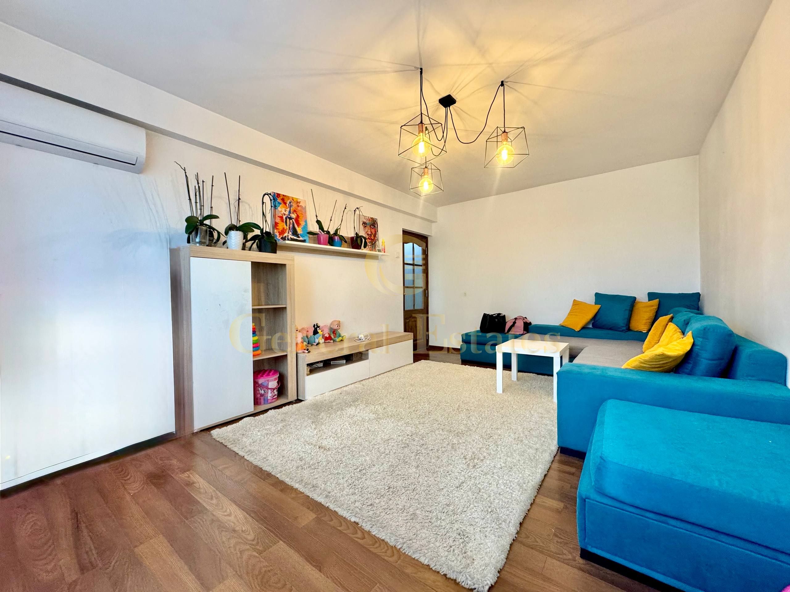 Spre Vânzare apartament cu 3 camere – 72 m.p – Nicolina, Iași