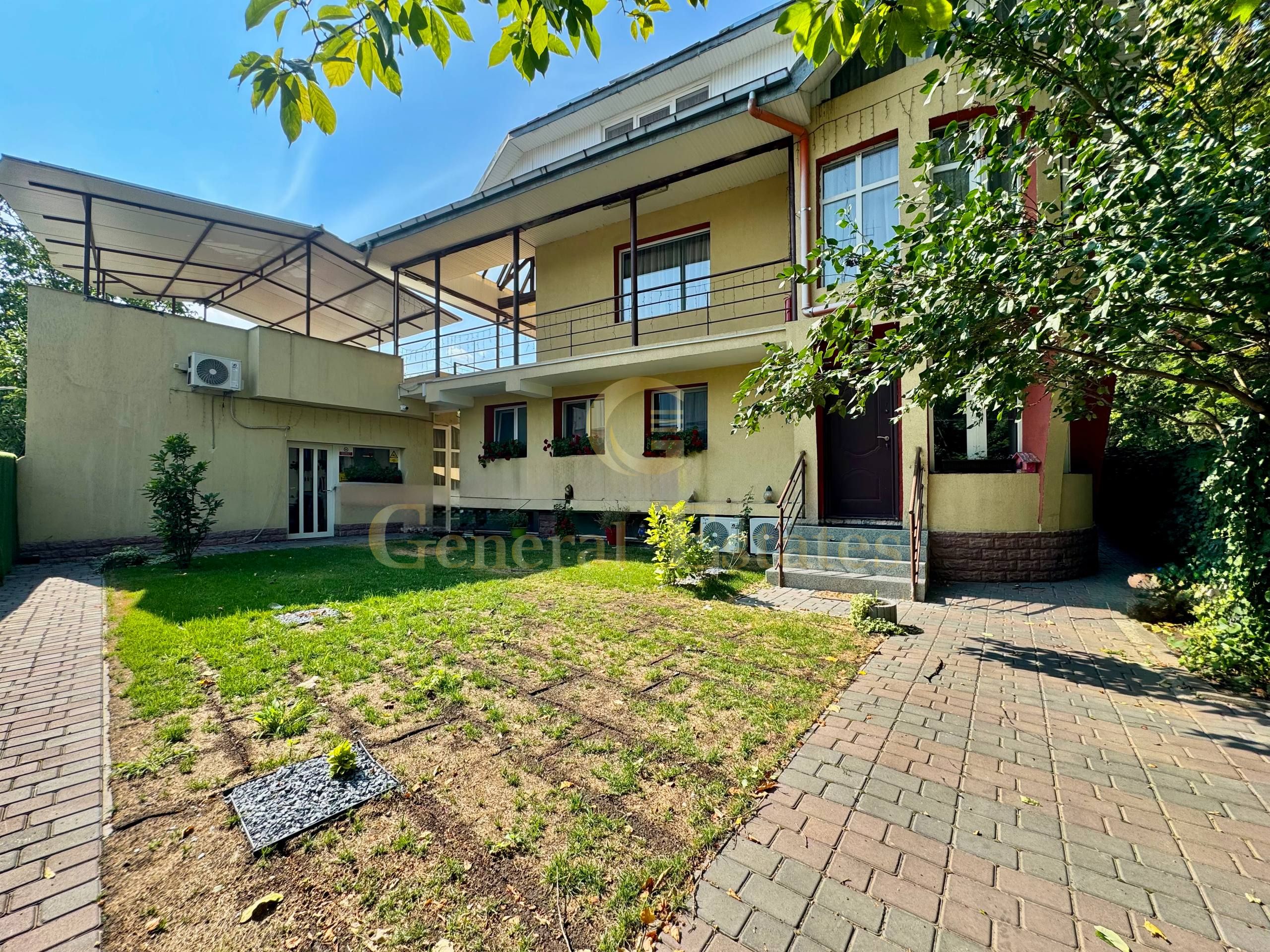 Vânzare Afacere Activa – Hotel – 4 Nivele 750 mp
